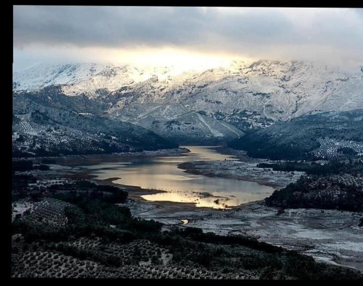 Alojamiento Rural El Penon De Орнос Экстерьер фото